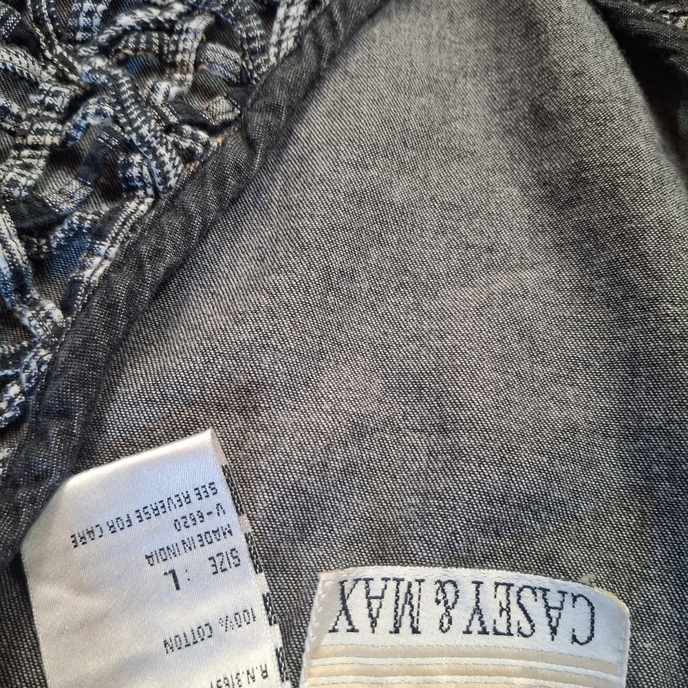 Vintage Distressed Denim Grey and White Embroidered Vest Size L - Picture 5 of 6